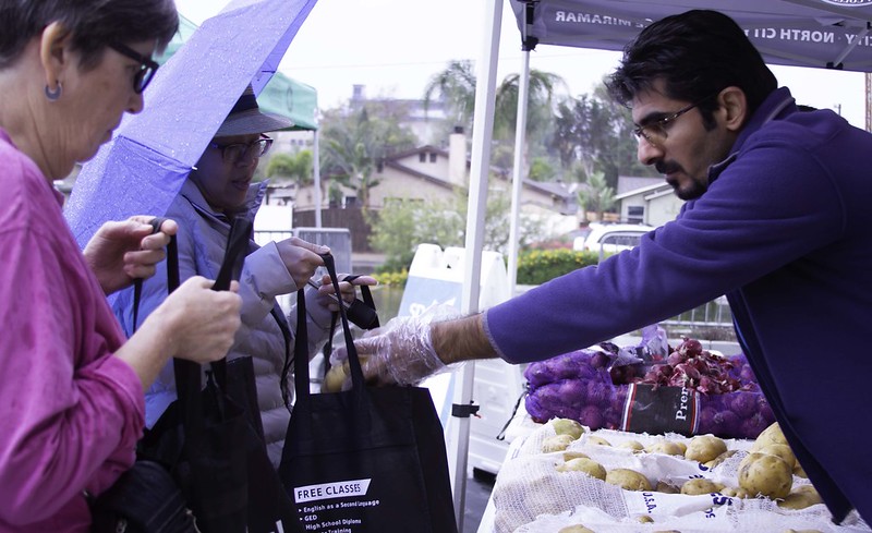 Student Ambassadors serve Southeastern San Diego community with free fresh produce